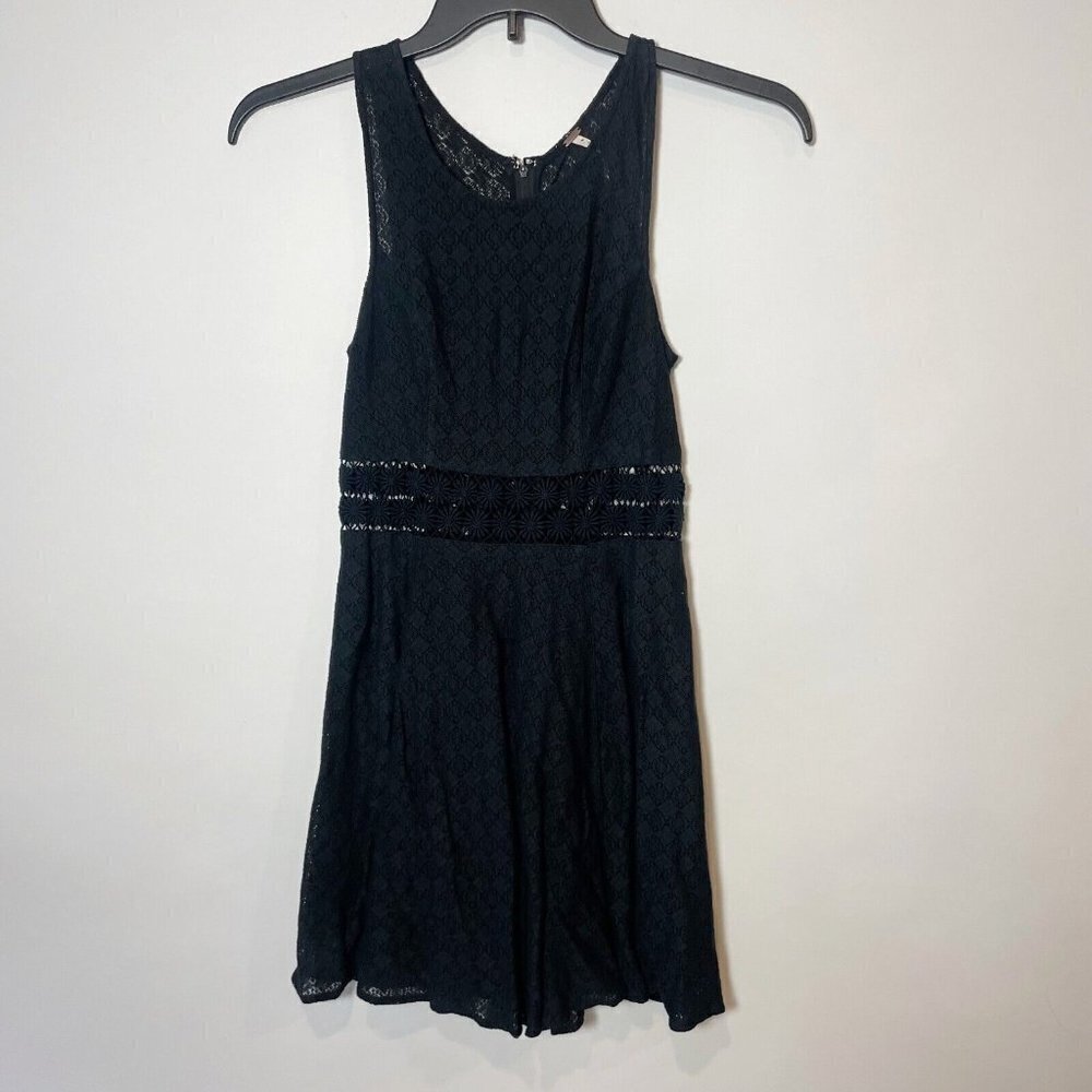 Free People Lace Daisy Cut Out Skater Mini‎ Dress Black Size 4 Sleeveless Lined